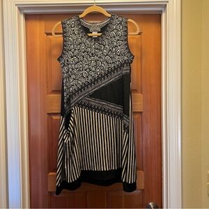 Black and White Patterned Sleeveless Dress